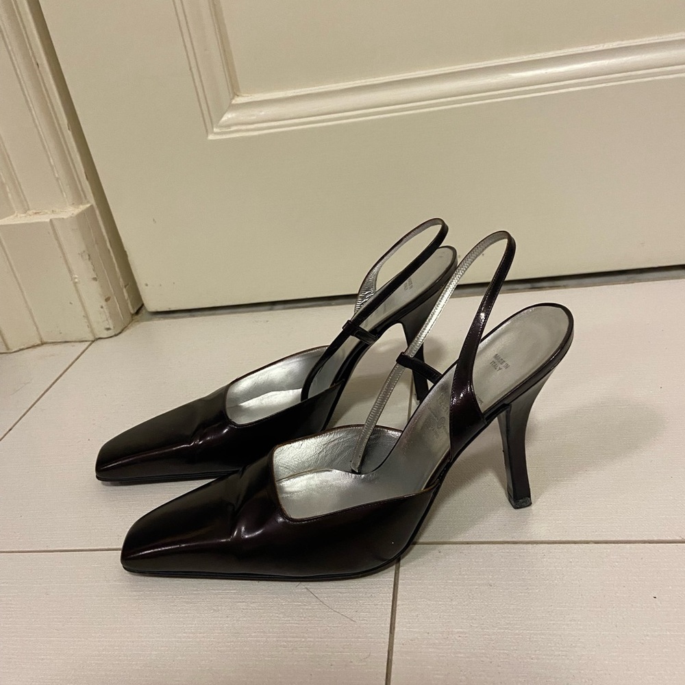 Elegant vintage ines de la fressange Black Slingback Heels